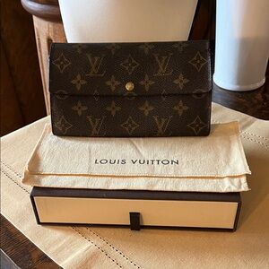 Louis Vuitton Monogram Sarah Long Wallet